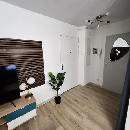 Confort & Equipe Tt Appartement *