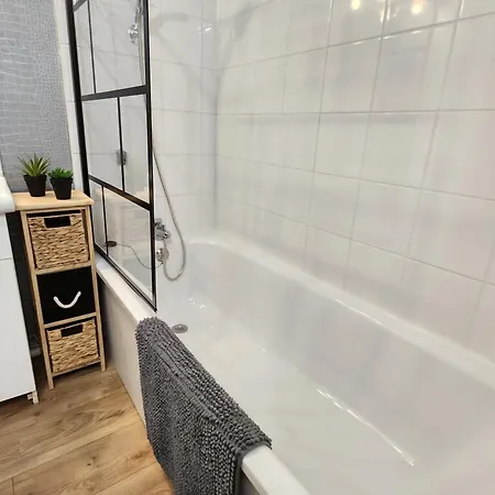 Appartement Confort & Equipe Tt *