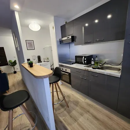 Confort & Equipe Tt Apartment Épinal